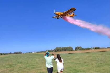 Nahiara Giménez y Francisco Orellano se enteraron del sexo de su bebé de una manera insólita