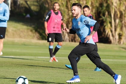 Nahitan Nández, el jugador de Boca es uno de los representantes de la Superliga