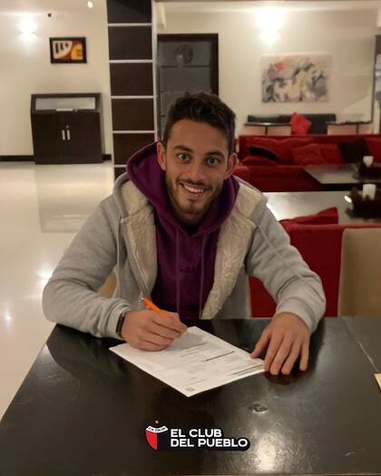 Nahuel Gallardo, uno de los refuerzos que llegó de River; Lucas Beltrán, el otro