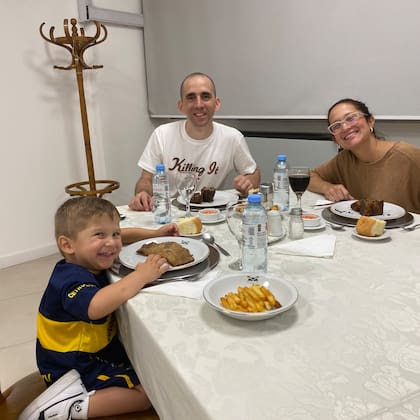 Nahuel Gallo cenó por primera vez con su familia en el edificio Centinela de Gendarmería, tras ser liberado