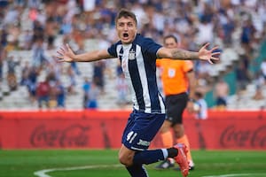 Nahuel Tenaglia, marcó de cabeza el primer gol de Talleres ante Aldosivi, por la 23° fecha del Torneo 2021