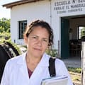 Desesperada búsqueda de una maestra desaparecida en una escuela rural a la que se llega luego de una larga travesía a caballo