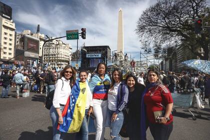 Angélica Delgado, una venezolana de 38 años en la marcha del Obelisco. "Me gustaría que los argentinos vean en nosotras un espejo; que luchen por la libertad, el futuro y la paz".