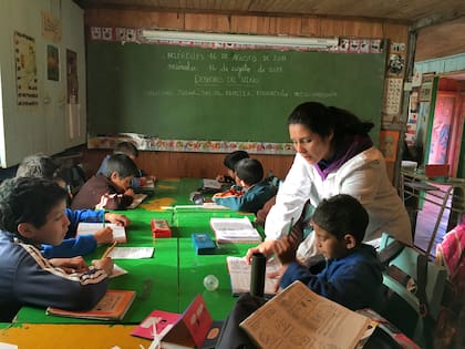 Nancy García, en plena clase, con sus alumnos de 2º y 3º