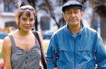 Alberto Olmedo y su novia Nancy Herrera, quien aún no había cumplido sus 30 años