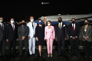 Nancy Pelosi aterriza en Taiwán.