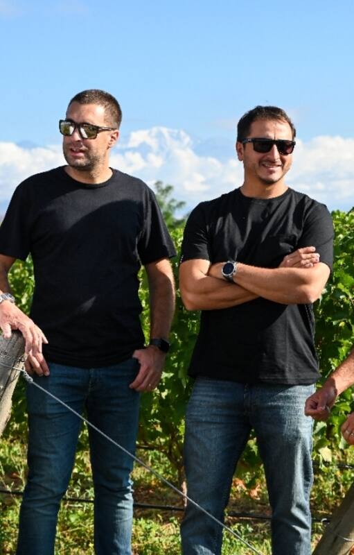 Nando Parrado, Nicolás Fernández Deotto, Aldo Franchetti y el enólogo Matías Michelini