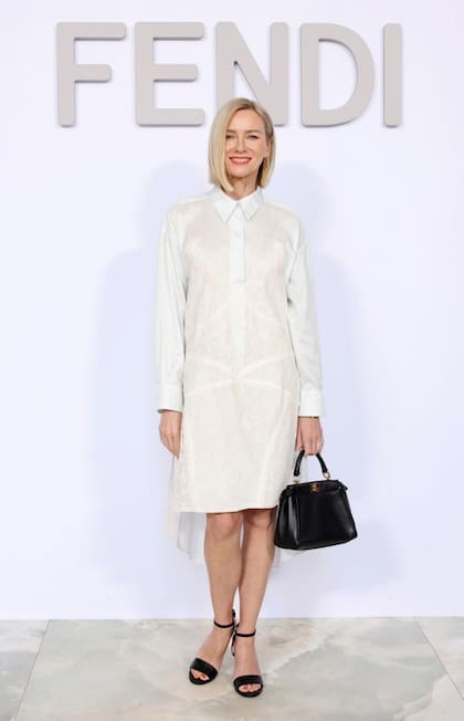 Naomi Watts, una de las celebrities invitadas al desfile FW23/24 de Fendi