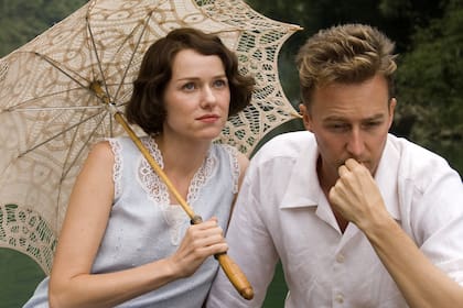 Naomi Watts y Edward Norton en Al otro lado del mundo