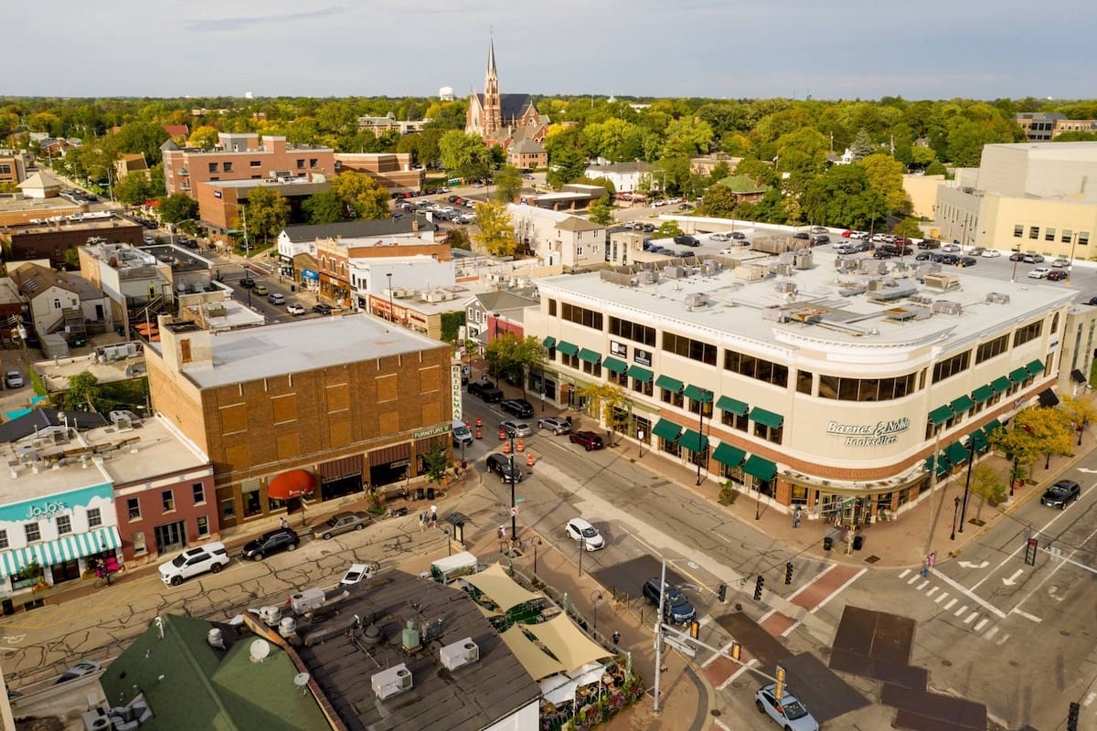 Naperville, Illinois, fue identificada como una de las mejores ciudades para vivir en EE.UU. en 2025