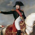 Napoleón: “En toda batalla hay un momento en el que la menor maniobra es decisiva y da la superioridad, así como una sola gota de agua hace desbordar un vaso”