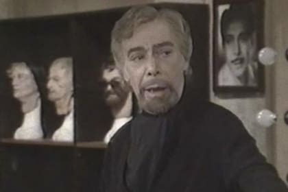 Narciso Ibáñez Menta como Héctor de Rodas.