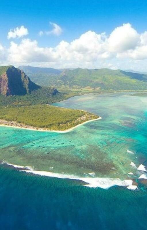 Narcosantos transcurre en Surinam