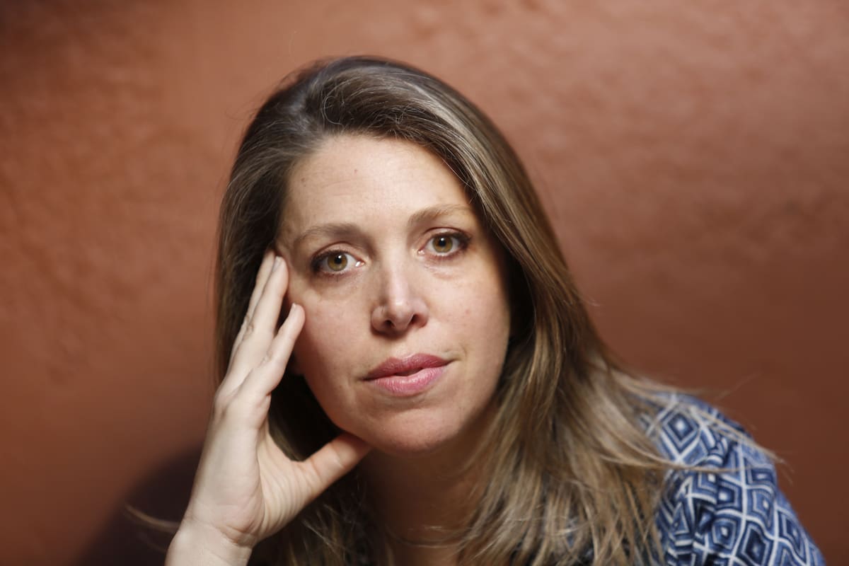 Narradora, guionista, directora y madre reciente, acaba de publicar una novela y trabaja en la dirección de una serie para Netflix