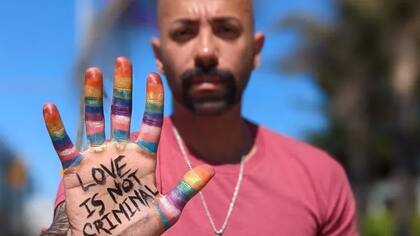 Nas Mohamed, el primer qatarí en tener el valor de decir que es gay, algo que no está permitido en ese país.