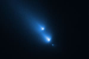 NASA captó imágenes de algo nunca visto: un cometa se desintegró en tiempo real