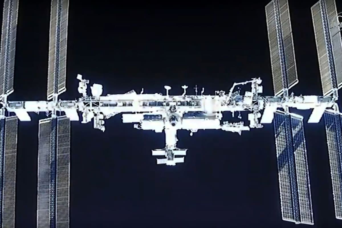NASA y SpaceX: los astronautas ya están en la Estación Internacional y se quedarán hasta abril
