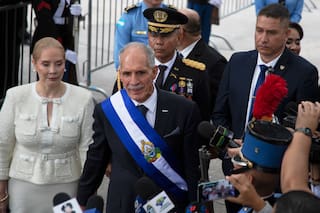 Nasry Asfura asume la presidencia de Honduras prometiendo trabajo, salud y seguridad