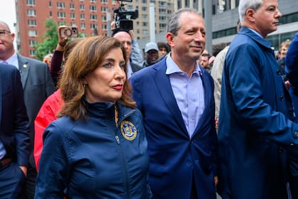 Nassau se convierte en el primer condado de Nueva York en firmar el polémico programa 287(g) con ICE bajo la administración Trump