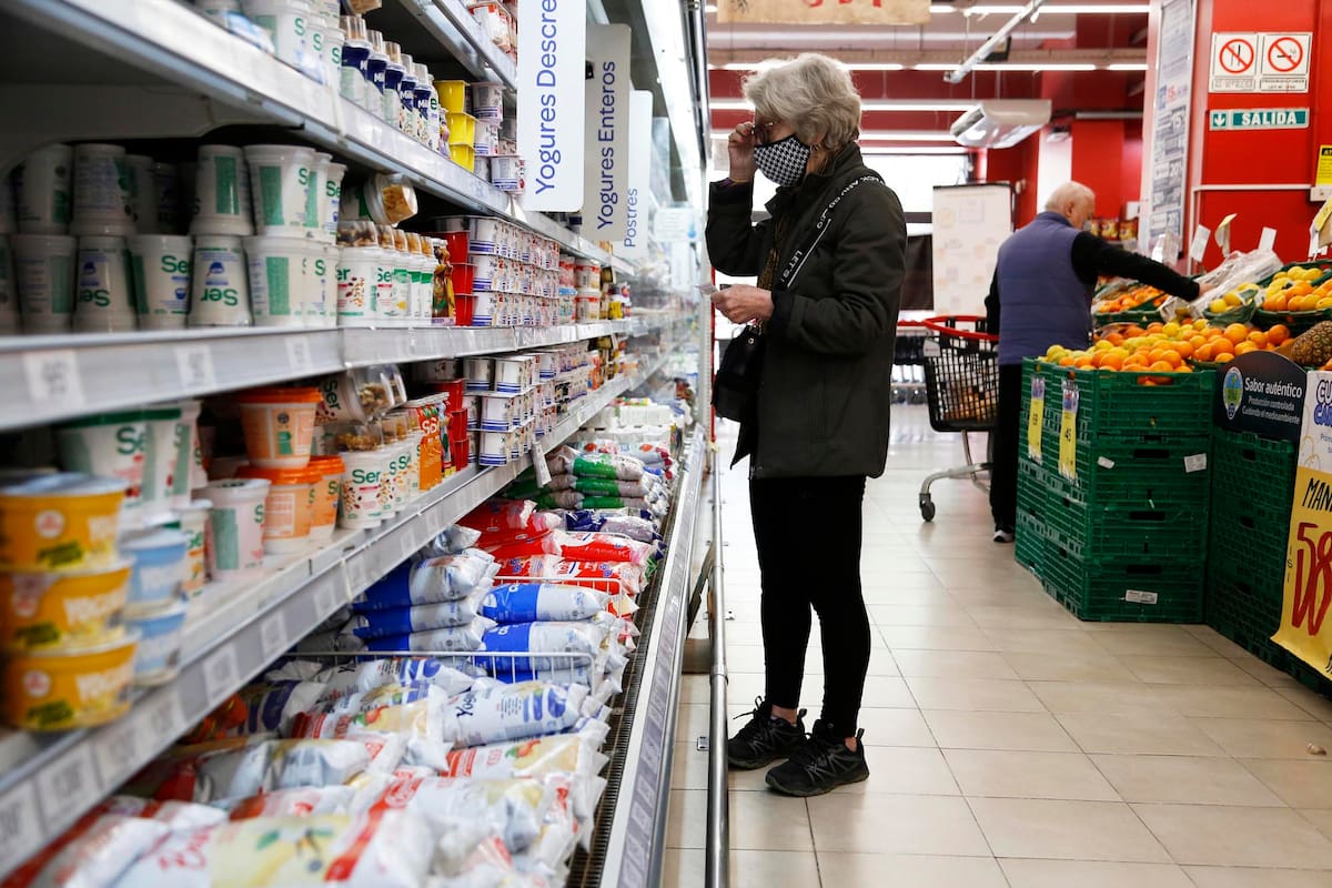 Natalia Ariño, Economista de FADA, explicó que en promedio el sachet tuvo un precio de $106,5, de los cuales $28 son impuestos
