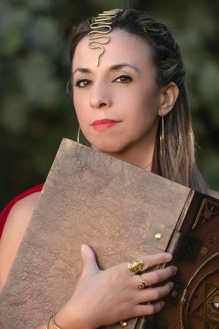 Natalia descubrió en una disciplina milenaria la manera de transmutar su realidad de plomo a oro