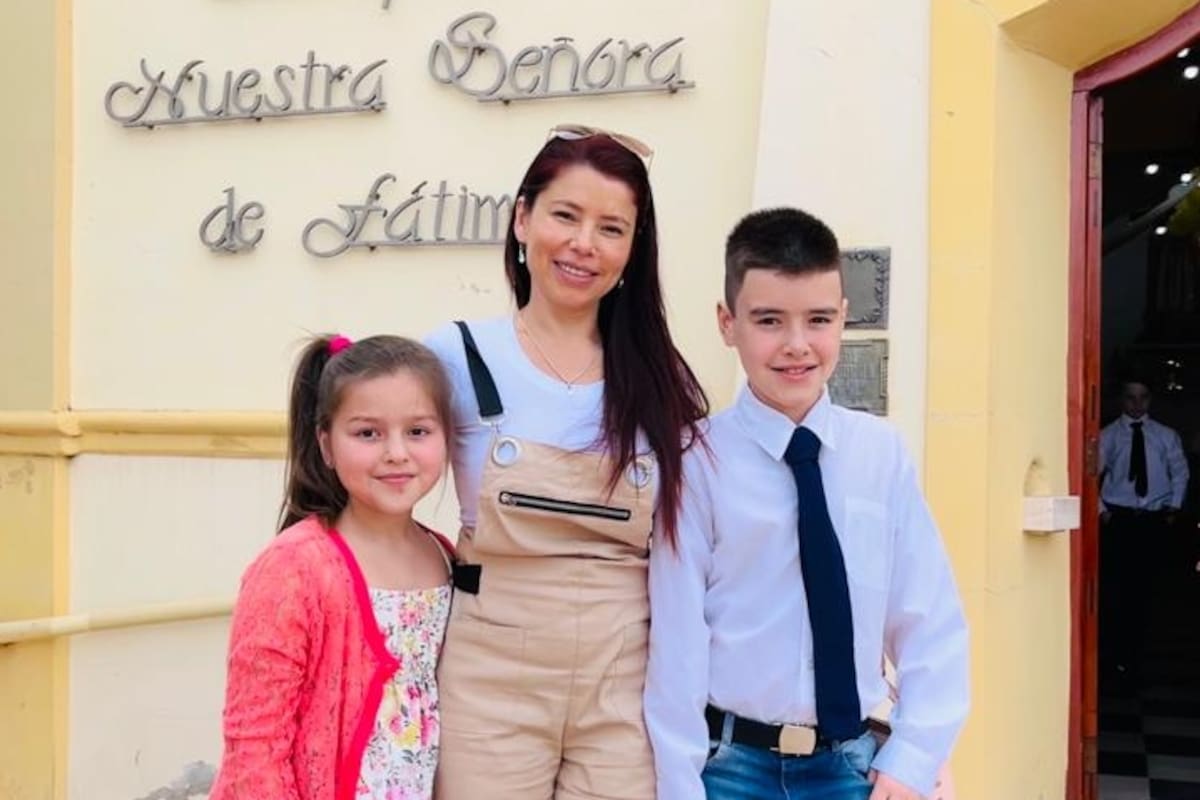 Natalia junto a sus hijos Bianca y Joaquín