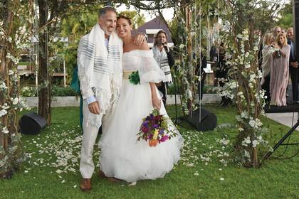 Natalia Lobo y Ariel Polaco dieron el sí (Foto: Robert Remonteo)