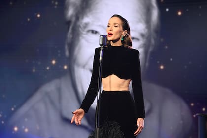 Natalia Oreiro durante su presentación en el "In Memoriam" de los Martín Fierro 2023