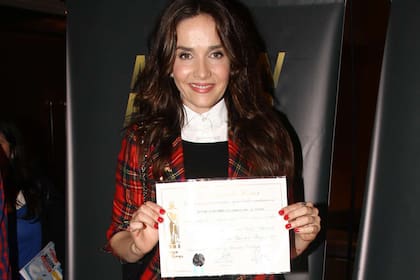 Natalia, orgullosa de estar nominada por su trabajo en la tira de El Trece