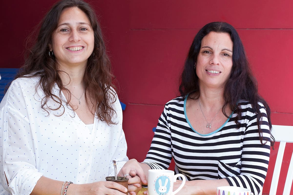 Natalia Zelechowski y Cristina Fernández se casaron en 2010. quisieron vivir un embarazo y hoy sus hijos, Francisca y Camilo, están anotados legalmente con dos mamás.