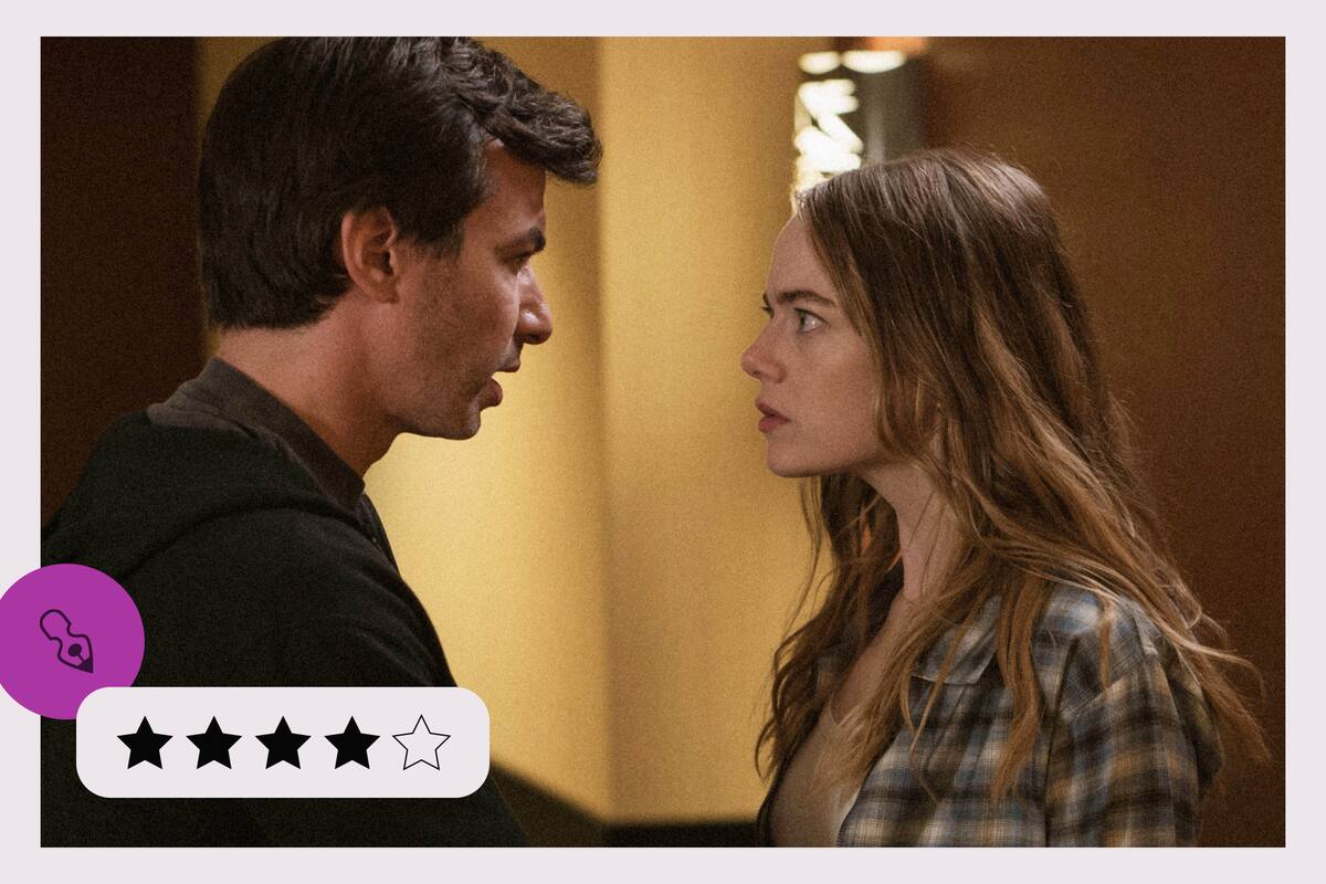 Nathan Fielder y Emma Stone en La maldición, una serie que busca correrse de los lugares previsibles