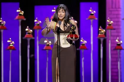 Nathy Peluso ganó el premio al Mejor Álbum de Música Alternativa (Photo by Rich Polk/Getty Images for The Latin Recording Academy)