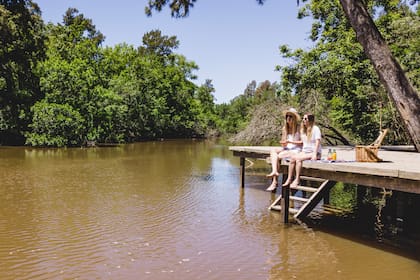 "Nativas" se desarrolla junto a una impresionante reserva recostada sobre el río Luján.