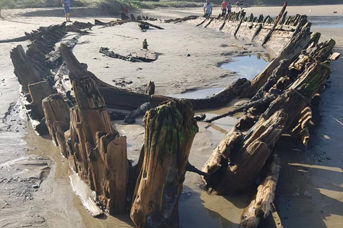 Naufragado en 1893, el barco quedó expuesto en Australia luego de una tormenta que removió la arena de la costa
