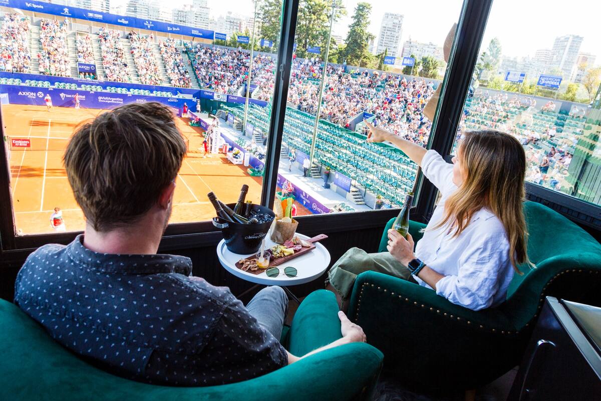 Navarro Correas te propone disfrutar del tenis como nunca antes, desde su espacio vip en el Argentina Open.