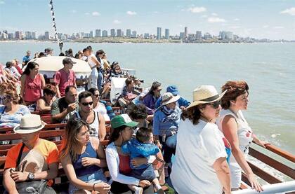 Navegar, una opción para ver Mar del Plata desde otro ángulo