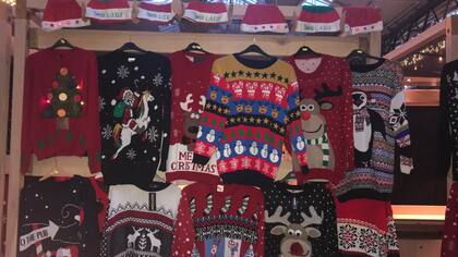 Como en Bridget Jones: los londinenses se animan a los sweaters navide?os