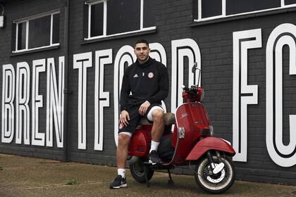 Neal Maupay