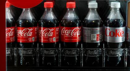 Nebraska se convierte en el primer estado en prohibir la compra de bebidas azucaradas y energéticas con beneficios del programa SNAP, en un esfuerzo por mejorar la nutrición de sus residentes