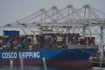 Negociadores comerciales de EEUU y Europa hablan sobre aranceles en París