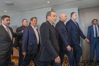 Negociadores de EE.UU. e Irán inician el segundo día de conversaciones tras un inicio difícil