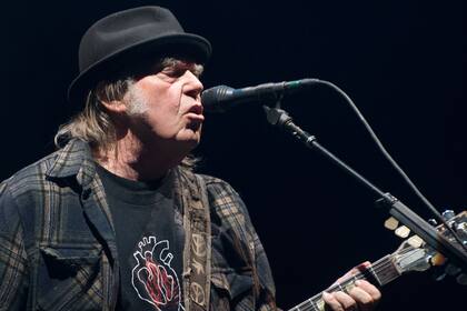 Neil Young retira su obra de la plataforma musical