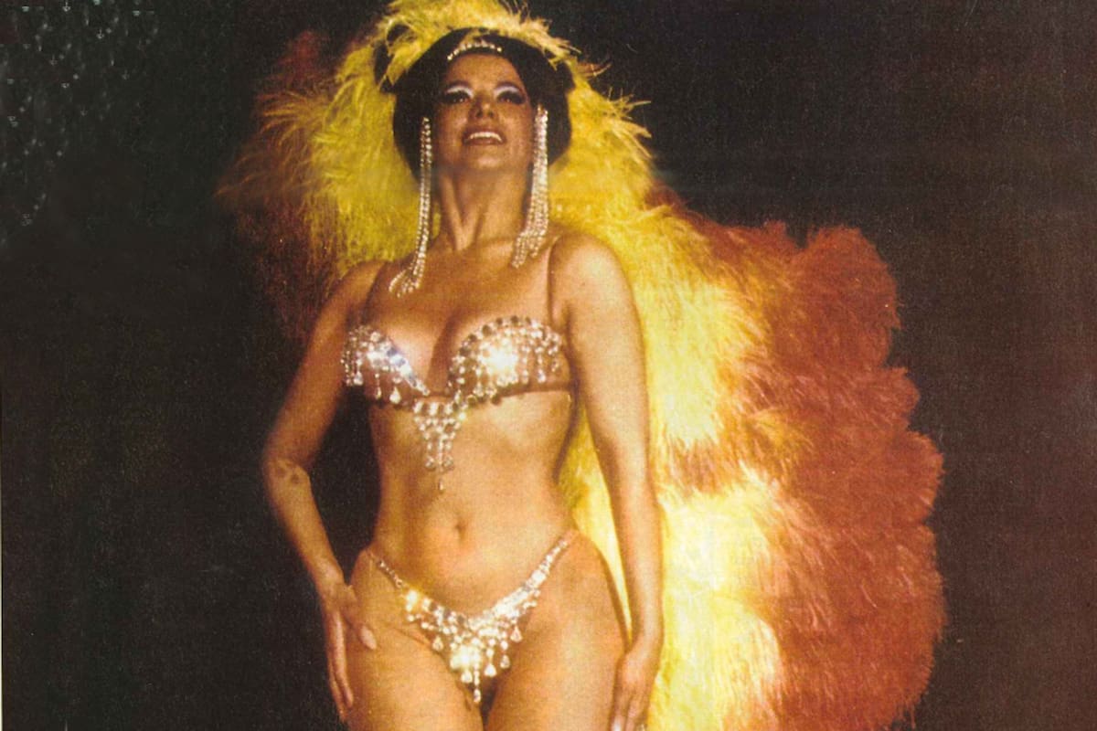 Nélida Roca era la primera en llegar al teatro, tres horas antes de la función; se maquillaba y peinaba sola y nadie podía molestarla durante ese ritual