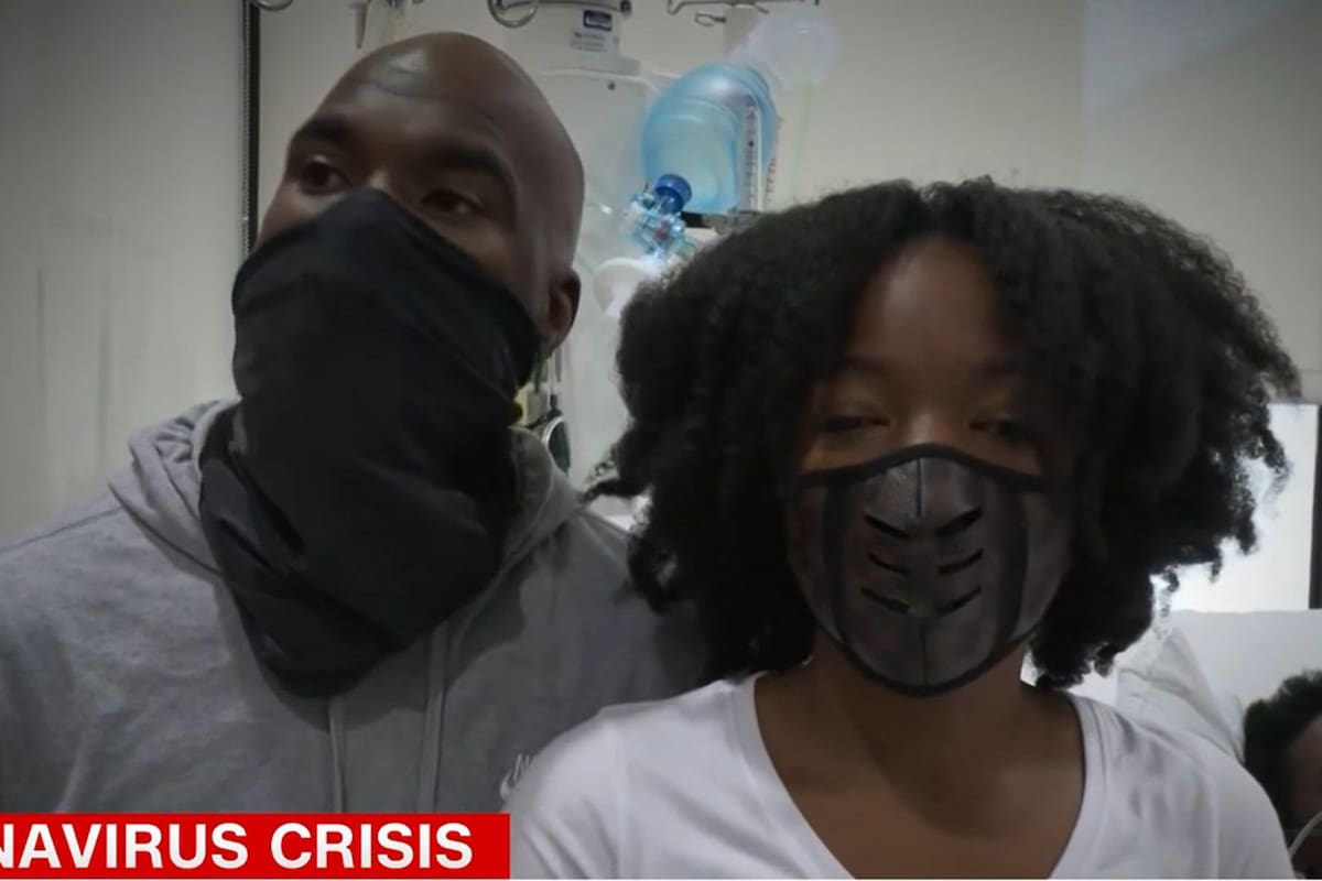 Nelson Alexis Bennet, junto a su familia