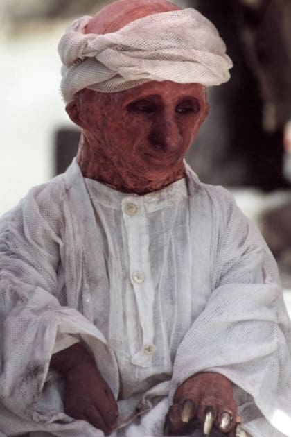 Nelson de la Rosa caracterizado como Majai, el ayudante del Dr. Moreau en la película que protagonizó Marlon Brando
