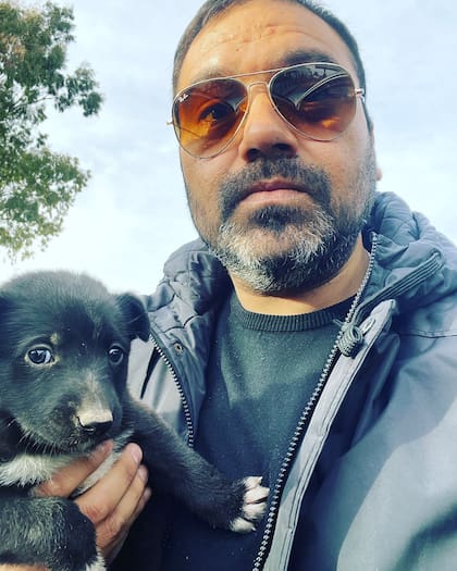 Nelson Rainero tomó la decisión de adoptar a un perro que encontró en una ruta de Bahía Blanca