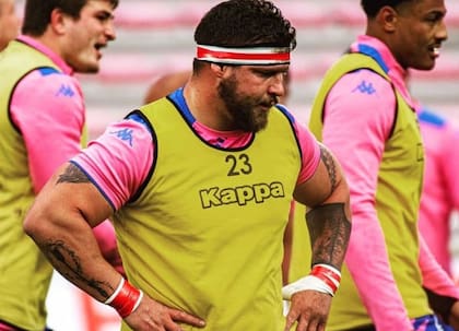 Nemo Roelofse, el pilar sudafricano de Stade Français que probó el casco refrigerante