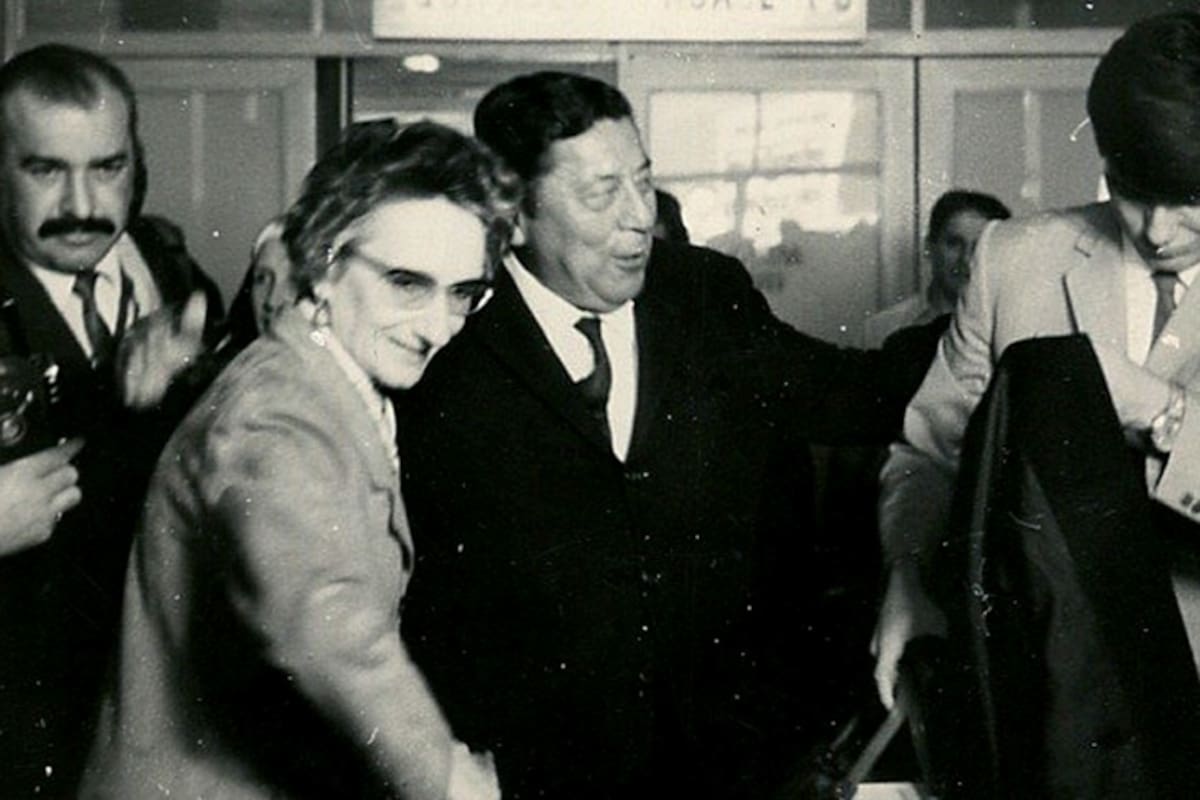 Nenette, su marido, Atahualpa Yupanqui y el hijo de la pareja, el Koya Chavero