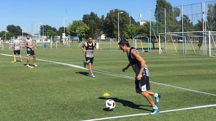 Neri Cardozo en la práctica de Racing