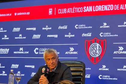 Néstor Gorosito, el DT de San Lorenzo, que se presentó sin dirigentes a su alrededor